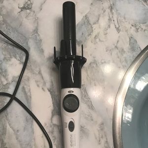 Kiss Instawave Curling Iron